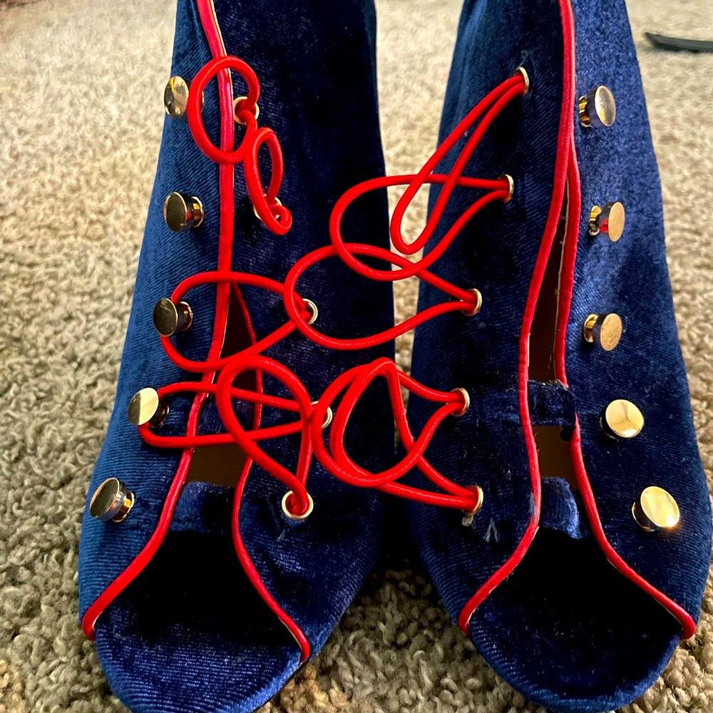 Size 8 Velvet Blue & Red Booties